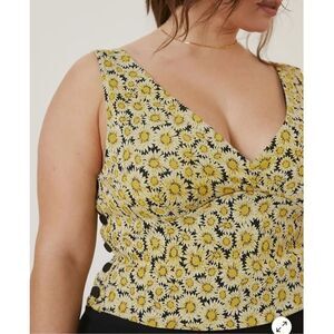 New Maeve Anthropologie Button Side Top Size Large Yellow & Black Daisy Print